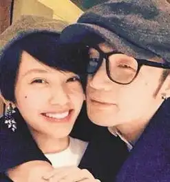  求婚成功你们猜猜李荣浩和杨丞琳的孩子是大眼睛还是小眼睛