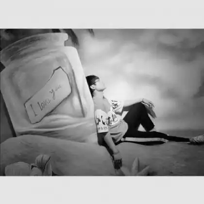  黑白情侣头像一人一张,两人分开使用才叫配对