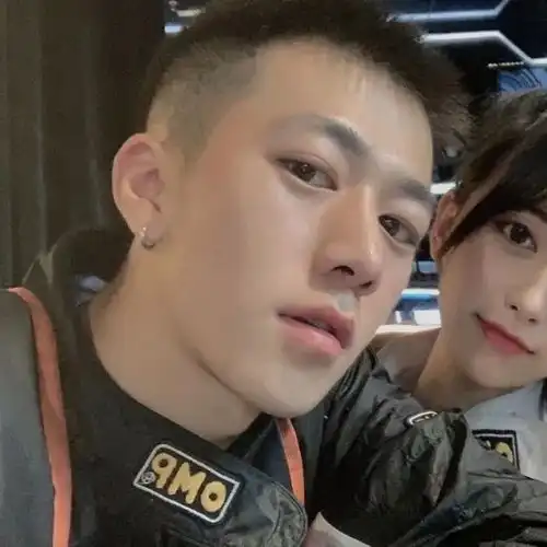  情侣头像特别好看的真人情头