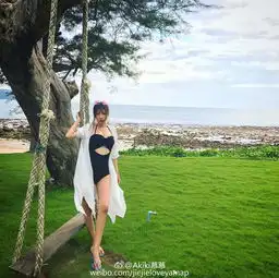  喷血申花球员艳妻曝孕照这双峰依旧傲人