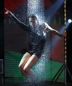  邓超女装热舞照大玩变性反串