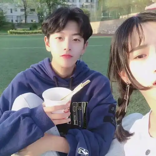  复古情侣头像biu