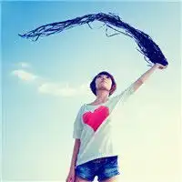  仰望天空的女生唯美头像