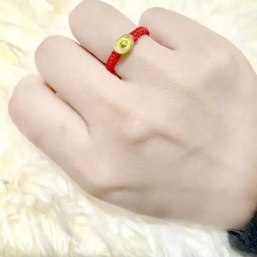  荟桂楼足金999小金豆编织红绳戒指男女情侣款黄金转运珠抖音金珠