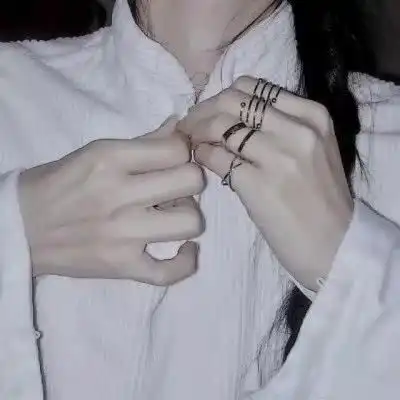  和很穷的女孩子恋爱是一种什么体验网友一个比一个扎心