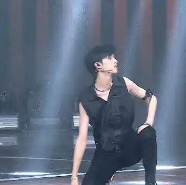  严浩翔的美学系之镜头雷达更新