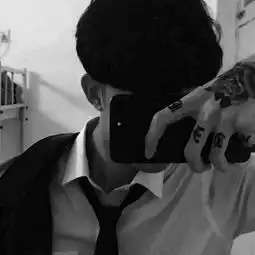  甜兔和喜欢的男孩子牵手是什qq男生头像我要个性网