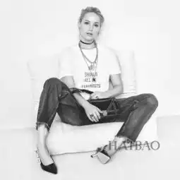  杨幂李宇春都爱的字母tee,居然只要200软妹币