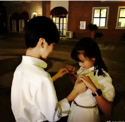  时隔5年天天森蝶再同框,两人长大就像金童玉女,情侣相好明显