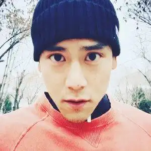 彭于晏帅气搞怪微信头像29