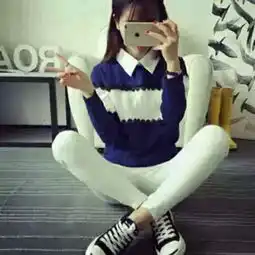  找一张与这个照片一样的qq情侣头像,谢谢