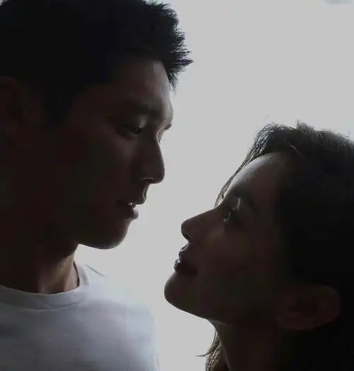  王子文与小男友分手女方删掉吴永恩合影,恋综剧本果然不靠谱