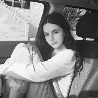  女生头像欧美黑白,带着你的谎言一个人过吧