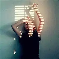  慵懒风背景头像女微信头像图片大全