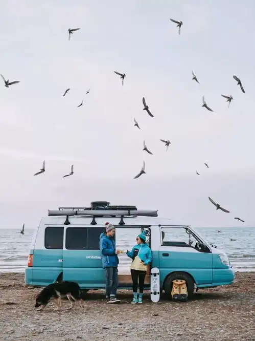  房车旅行被叫停,这对环游中国的小情侣却不想回家,要浪漫得更久