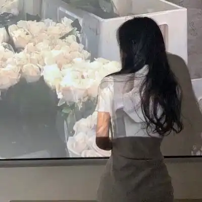  真人情侣头像,喜欢一个人的眼神是藏不住的