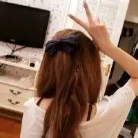  好看简约自然的女生头像