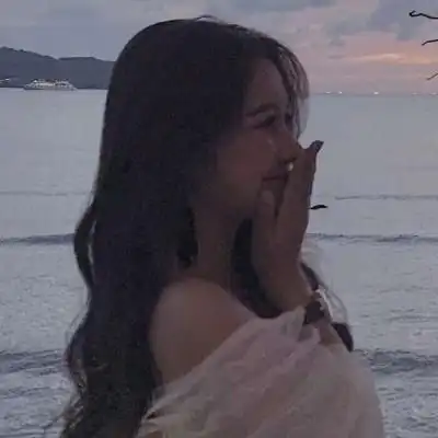  原来他用的是情头啊