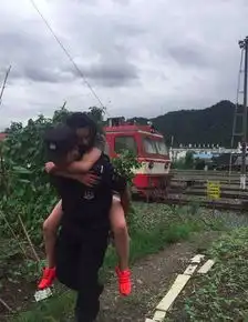  彪悍妹子因坐错火车直接跳车