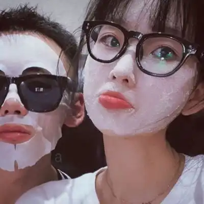  高清惊艳一对两张情侣头像黄光情侣头像我要个性网