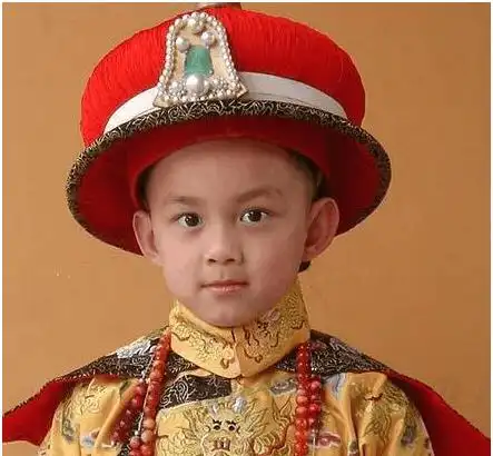  同为99年出生,王俊凯和小哪吒吴磊差距竟这么大