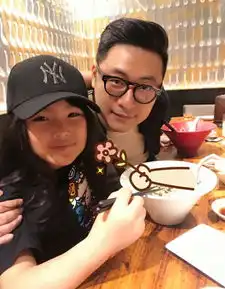  李湘对王岳伦朋友霸气发飙你女朋友也不可以坐我的车,滚蛋