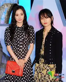 少女幂杨幂与好闺蜜周笔畅组cp一美一酷