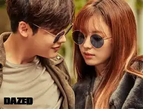  w李钟硕韩孝周情侣写真公开深情依恋