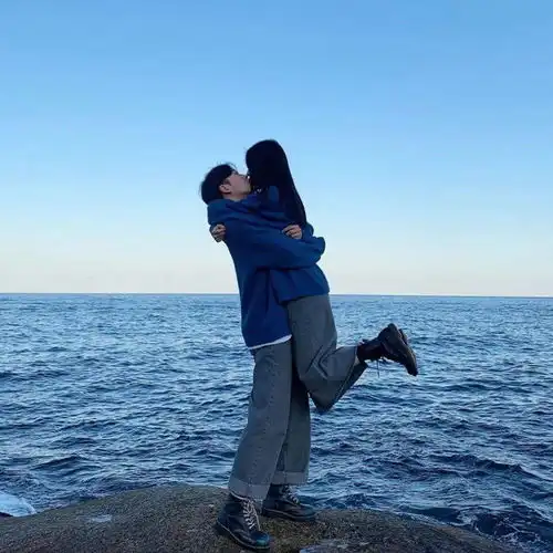  超甜的情侣头像