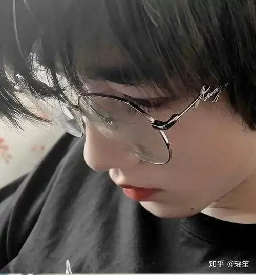  我想看看大家都是怎么安利宋亚轩的