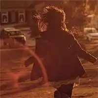  有没有好看的情侣头像,牵手的那种,要一男一女两张,就是像下面这种的,谢谢大家了