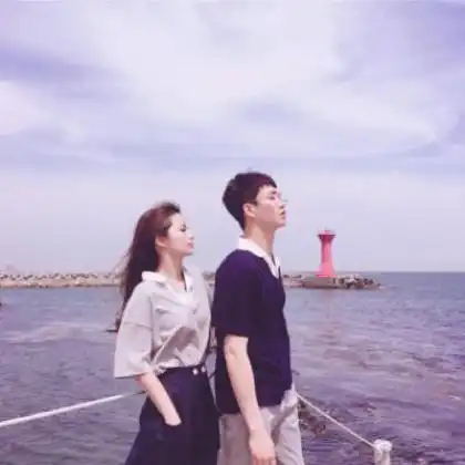  小清新头像唯美情侣双人,寂寞的世界总有人喜欢你