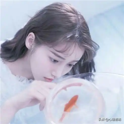  每个人都有自己的沼泽,你不用拉我