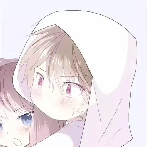  动漫情侣头像看了一遍聊天记录觉得你又爱了我一遍