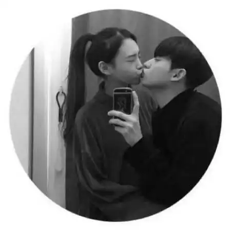  黑白情侣头像一男一女,个性创意圆形边框的