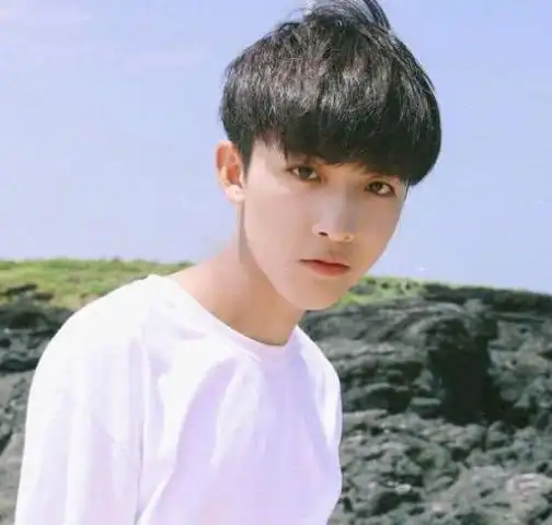  同桌莫名对你说4个字,90你被暗恋了,校长想请家长