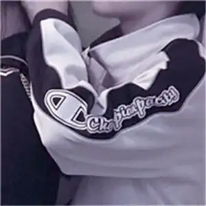  人生一大幸事就是我们相爱了,情侣头像真人一对两张