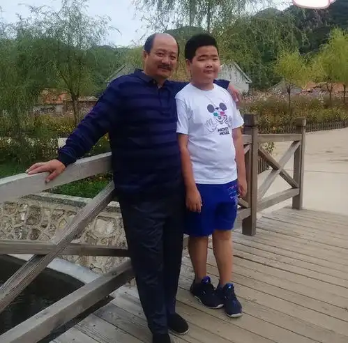  乡村爱情15谢腾飞被逼做亲子鉴定