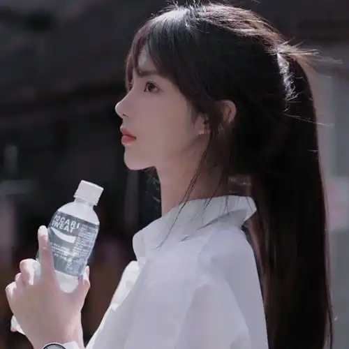  森林玫果,女生头像