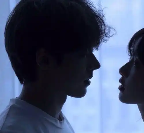 你姐请月嫂的钱报销了吧婆婆一脸自信来要钱,拿到的是一本离婚证