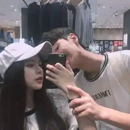  最新微博情侣头像一对超幸福天冷的日子让我抱抱你吧