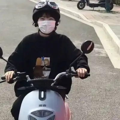 苏沫独一无二的搞怪女生头像