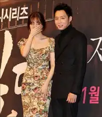  宋慧乔赵寅成朴有天尹恩惠韩国明星情侣组图