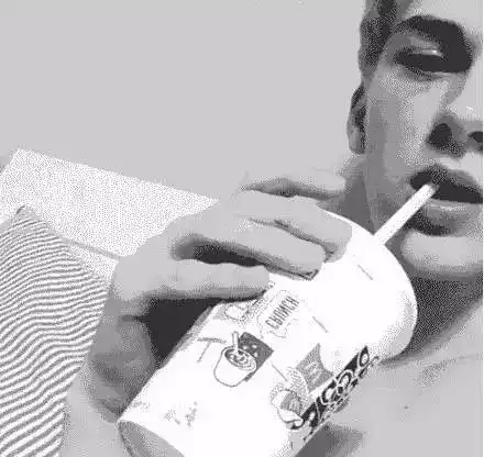  我若不是你的唯一那么请保持距离