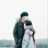  心和胃的距离很近愿我们以后也能像这样唯美清新的可爱情侣头像