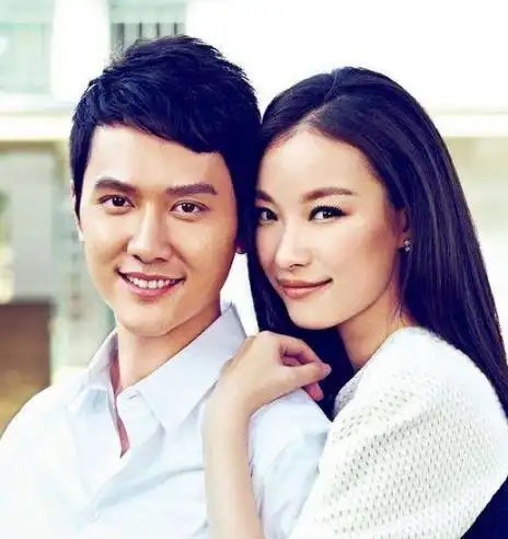  最风情谋女郎,两段爱情无疾而终选择专搞事业,今成娱圈时尚女王