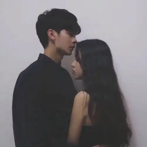 悄然出现的约素炮无关性,无关爱,无关钱