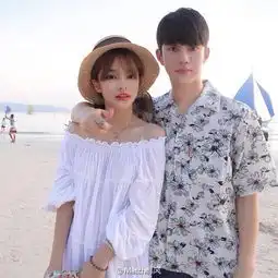  有谁知道这对情侣叫什么啊,挺喜欢他们的,逛微博好多他们的照片