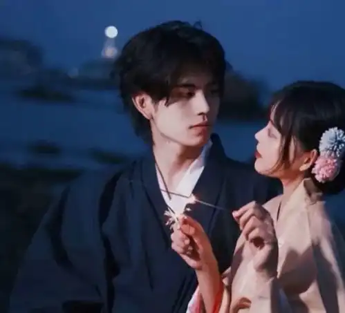  头像很有氛围感的情头