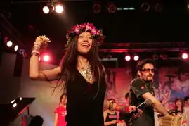  东西方爱神聚齐成就七夕情缘